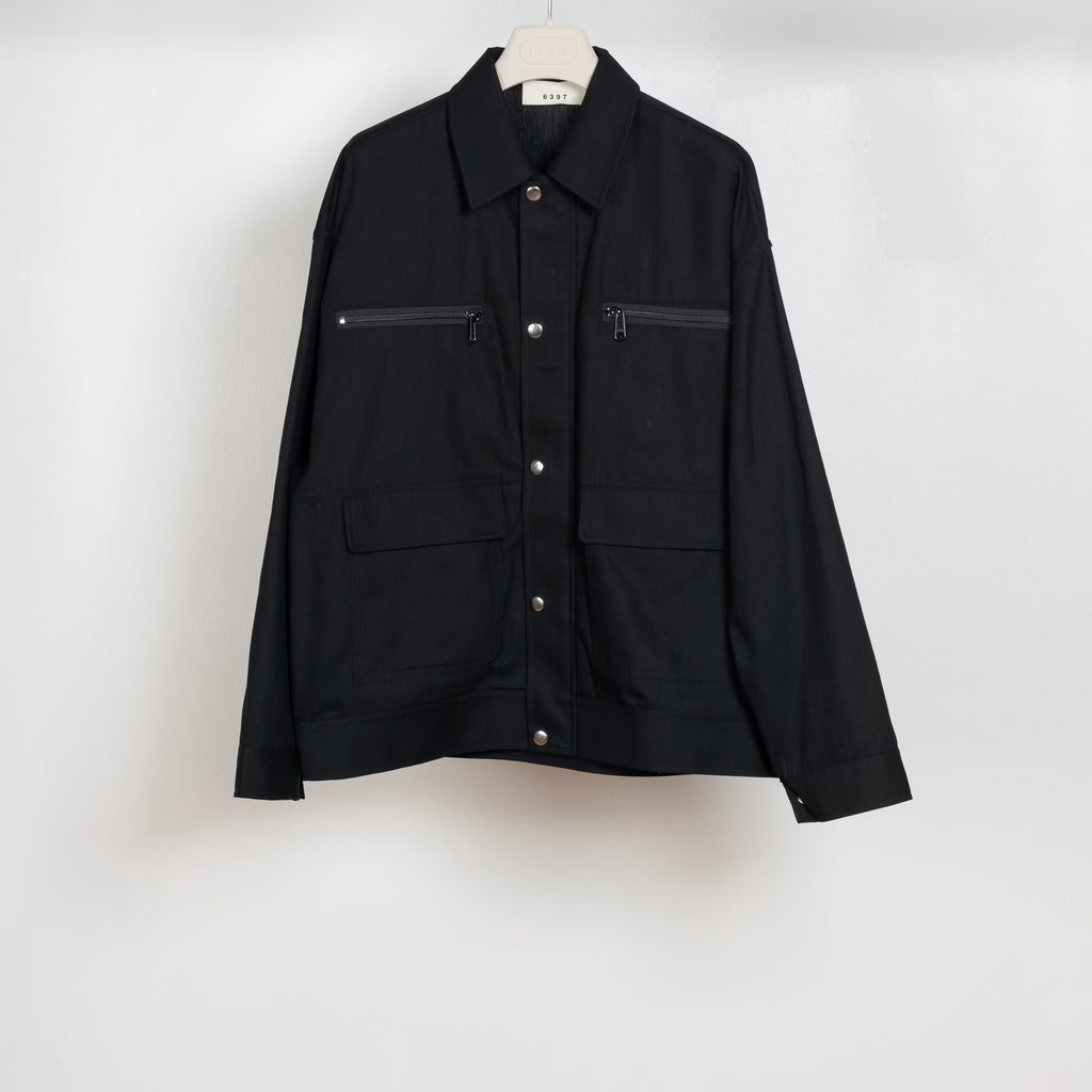 The Safari Jacket by 6397 is a relaxed cotton jacket with workwear details