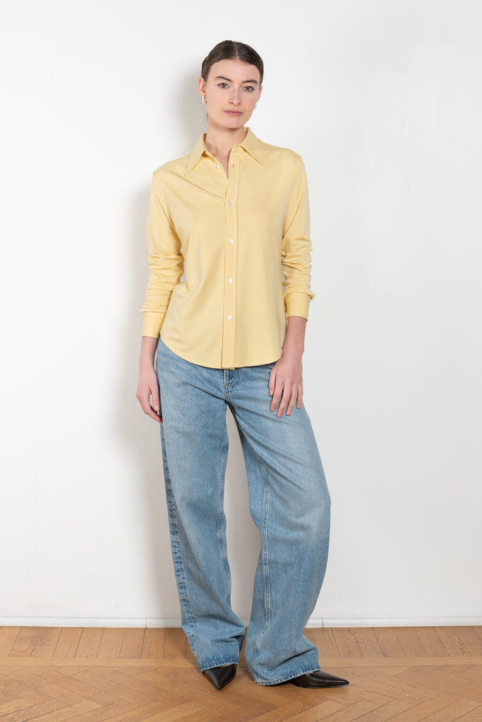 The Slim Buttondown Shirt by 6397 is a fitted shirt in a soft jersey fabric with a pointed collar