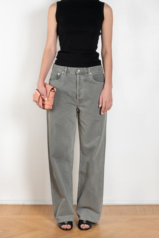 The Low Slung Baggy by AGOLDE is a ultra relaxed jeans with a upsized fit sitting low on the hips with a directional, baggy silhouette