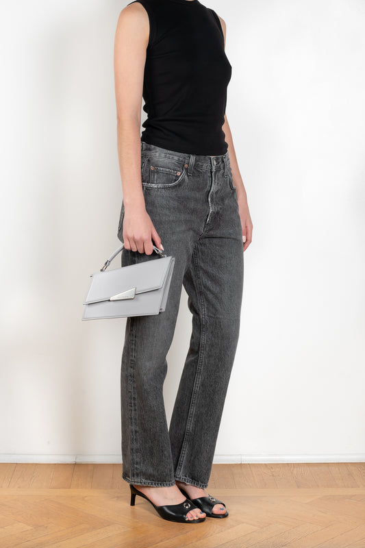 The Valen Jean by AGOLDE is a mid waist ankle length jeans with a straight leg