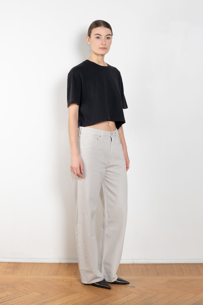 The Anya Tee by Agolde features an easy boxy fit, a slightly cropped body