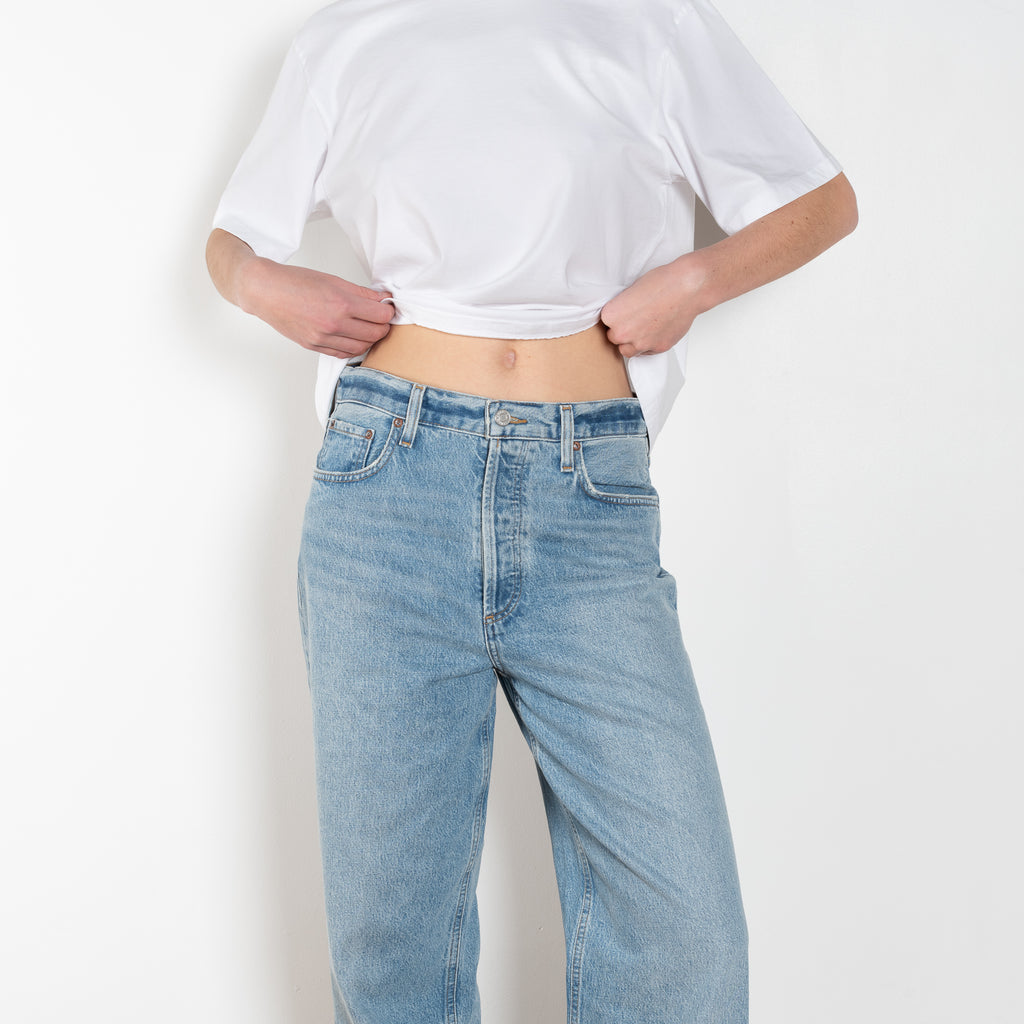 The Low Slung Jeans by AGOLDE is a ultra relaxed jeans with a upsized fit sitting low on the hips