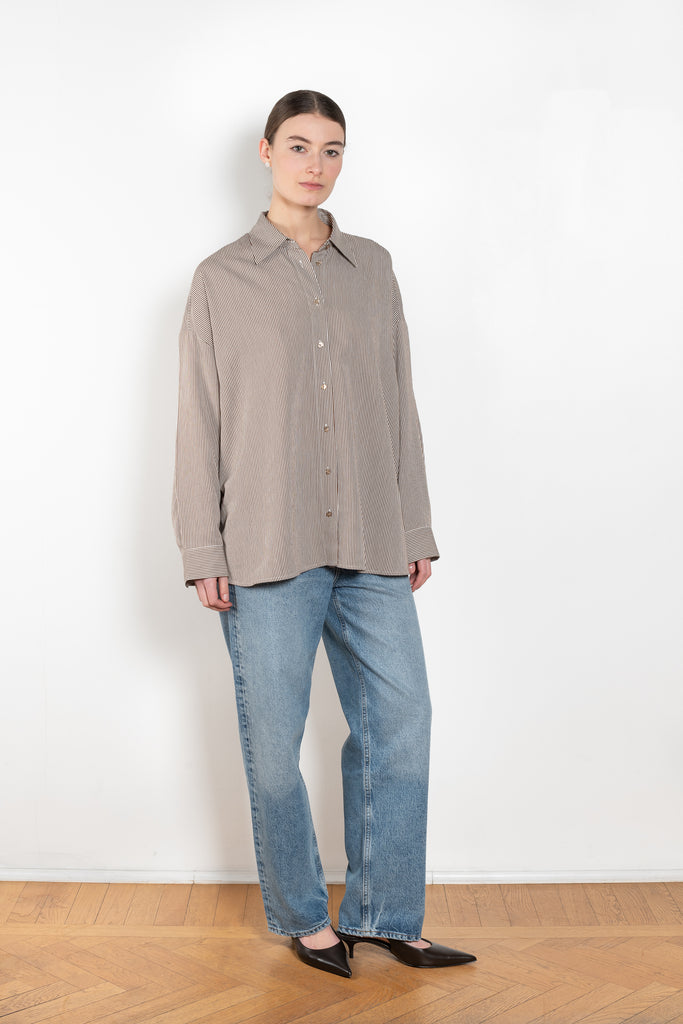 The Roux Shirt Agolde is made from an airy cotton-poplin and billowy sleeves that complement the oversized fit