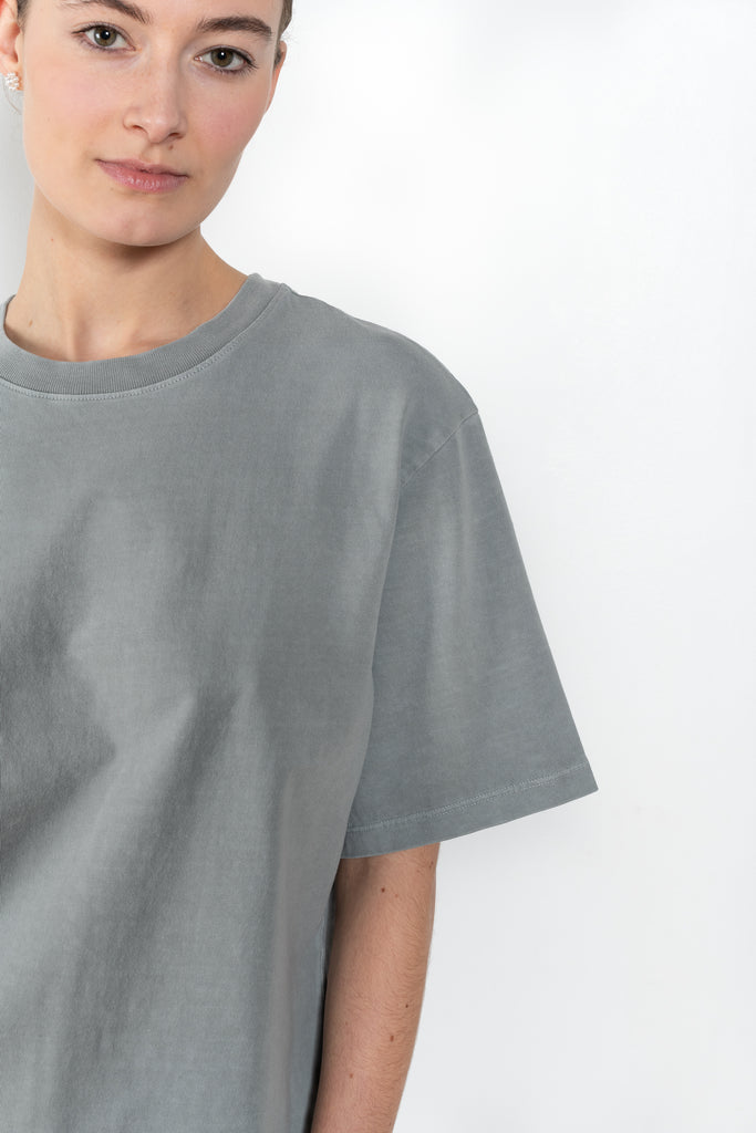 The Sulma Tee by Agolde is a structured cotton tee with dropped shoulders