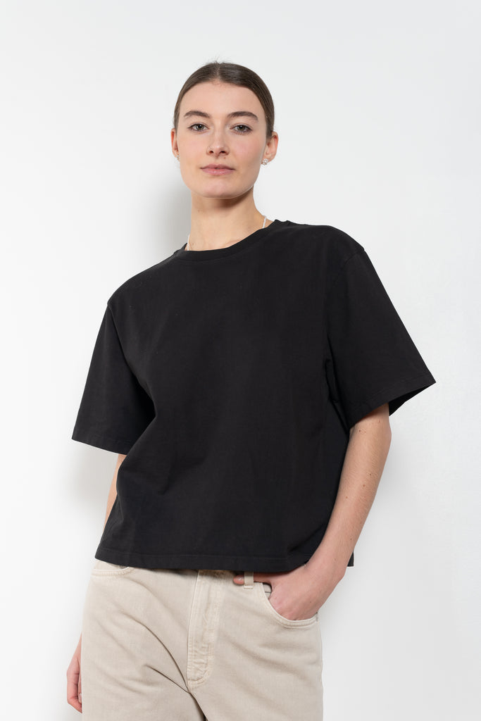 The Sulma Tee by Agolde is a structured cotton tee with dropped shoulders