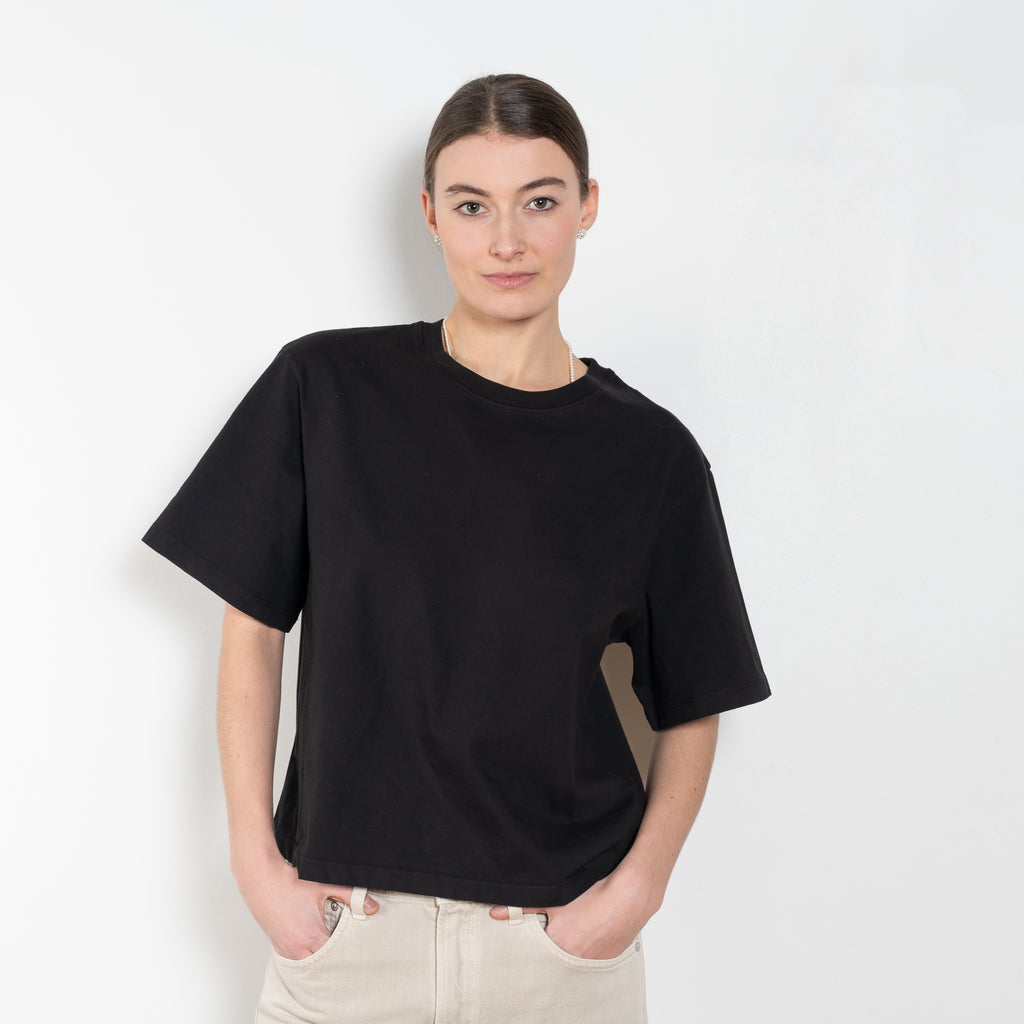 The Sulma Tee by Agolde is a structured cotton tee with dropped shoulders