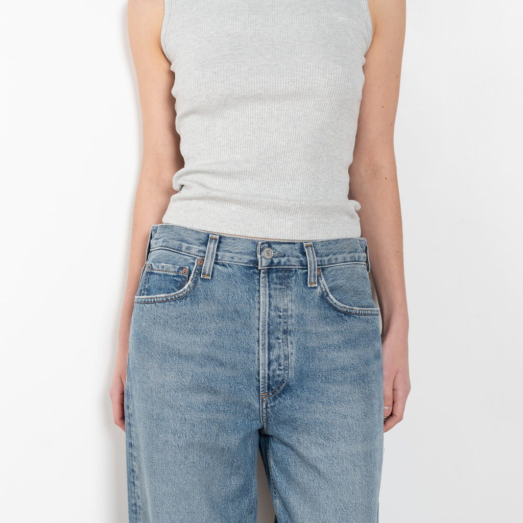 The Henson Jeans by Agolde has a relaxed fit with baggy proportions, a mid-rise waist and a subtle, soft taper leg