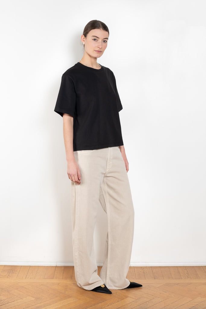 The Low Curve Jeans by Agolde has a sleek, low curved out seam gently tapers down to the ankle