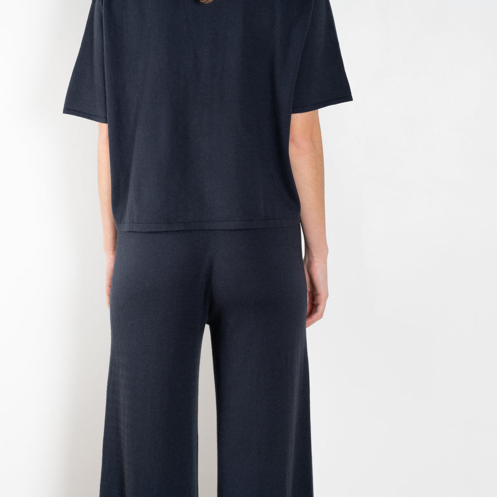 The Alvi Trouser by Lisa Yang is a fine knit cashmere trouser with a cropped relaxed leg