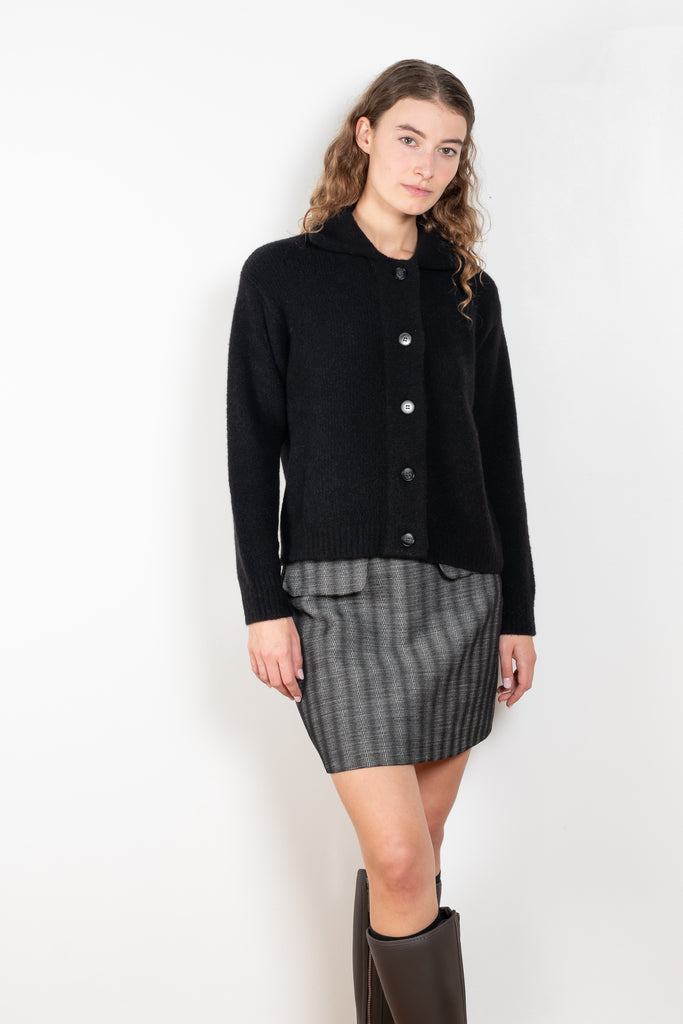 The Edda Boucle Jacketby Lisa Yang is a cardigan vest that can be worn as a jacket in a boucle cashmere