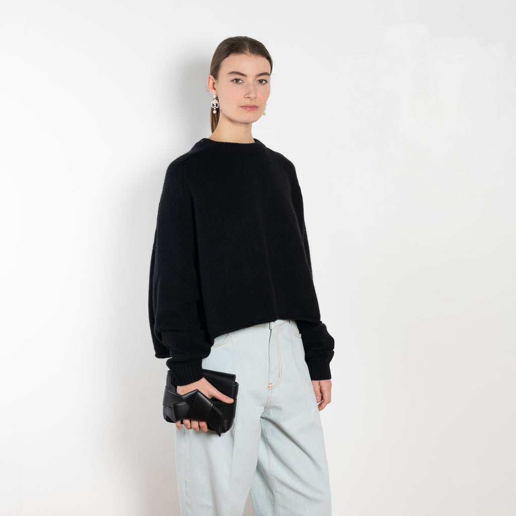 The Karine Sweater by Lisa Yang is a 5 gauge cashmere plain knit with a relaxed, cropped and boxy fit