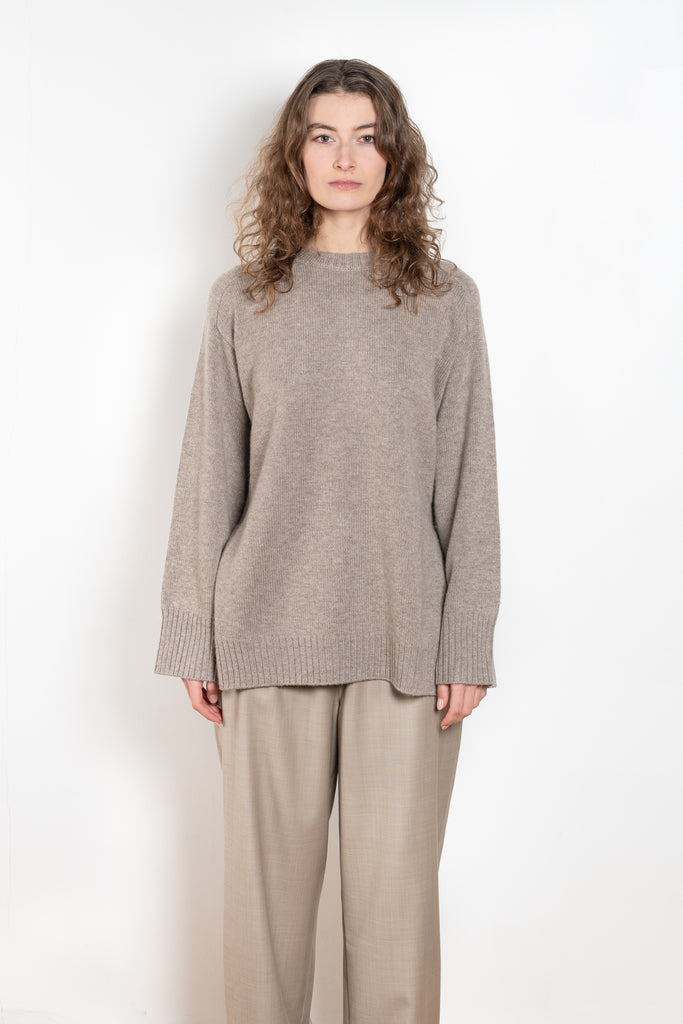 The Safi Sweater by Loulou Studio is an oversized sweater with an ample fit, wide sleeves and ribbed trims in a thicker cashmere