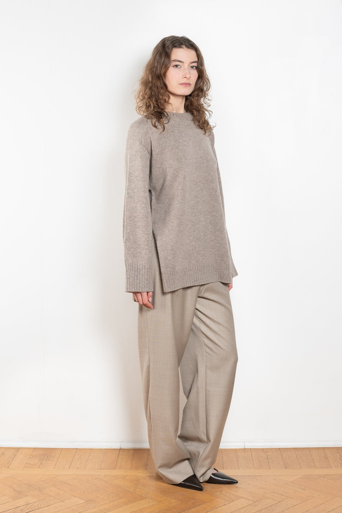 The Safi Sweater by Loulou Studio is an oversized sweater with an ample fit, wide sleeves and ribbed trims in a thicker cashmere