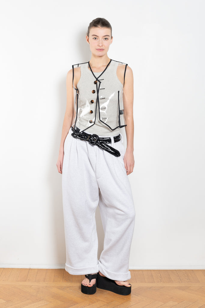 The Plexi Vest with Piping by Meryll Rogge is a ligthweight plexi vest with contrasted black piping and buttons