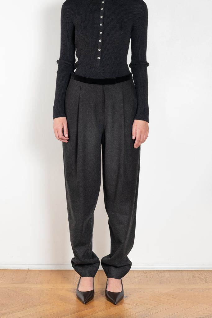 The Pasha Pants by Nackiye is a tailored trouser with pleats and an easy versatile fit